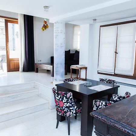 Unique Apt W/ Veranda Walking Distance To Sites Apartment Athens Exterior photo